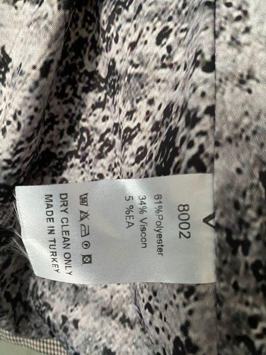 Женскии кастюм вечерный