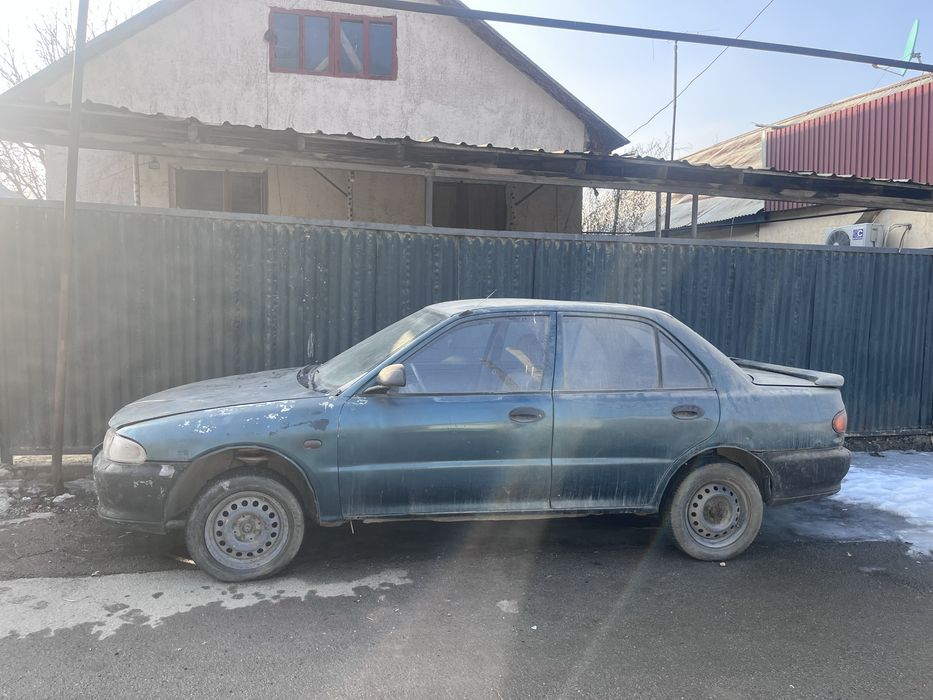 Митсубиши лансер