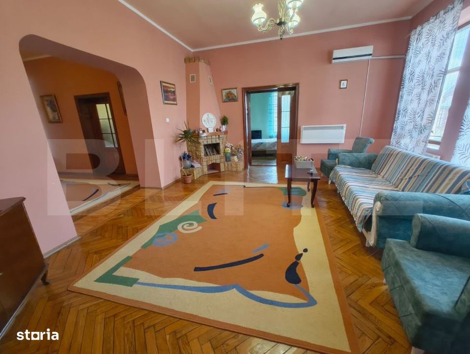 Casa de vanzare, 240 mp, zona Centru