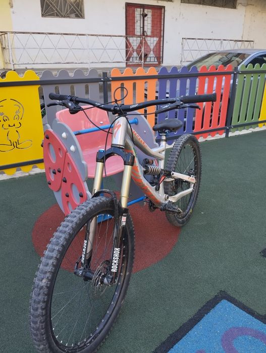 Vând Specialized Status1