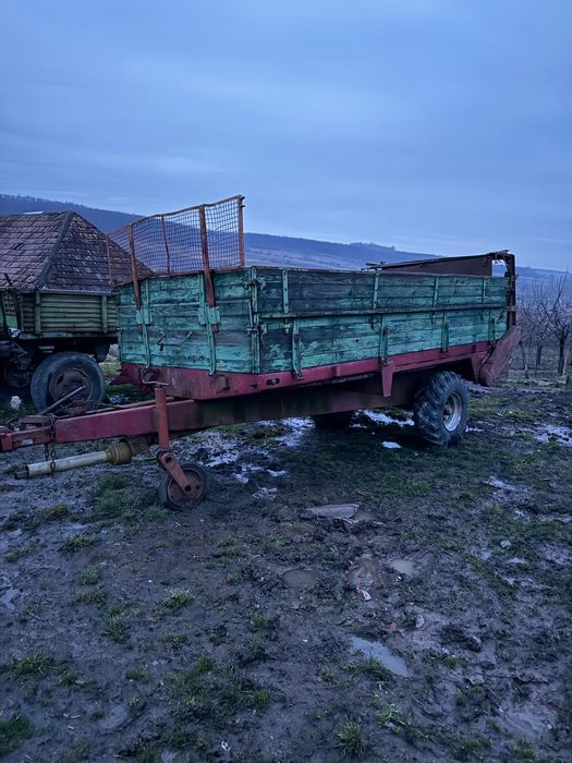 Vând semănătoare și mig de imprastiat