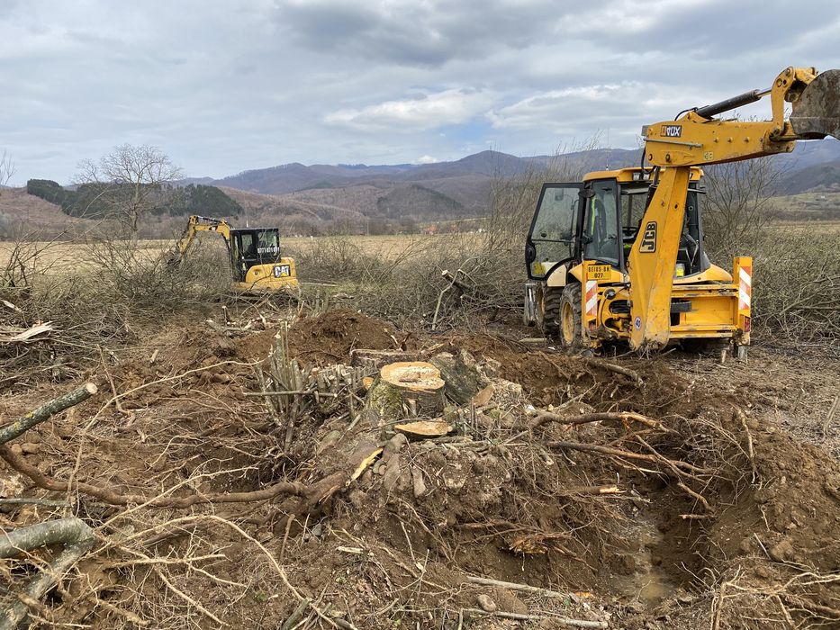 Buldoexcavator de inchiriat !