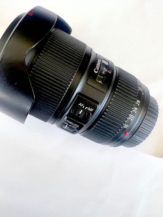 Canon 16 35 F4 obiectiv foto in stare impecabilă