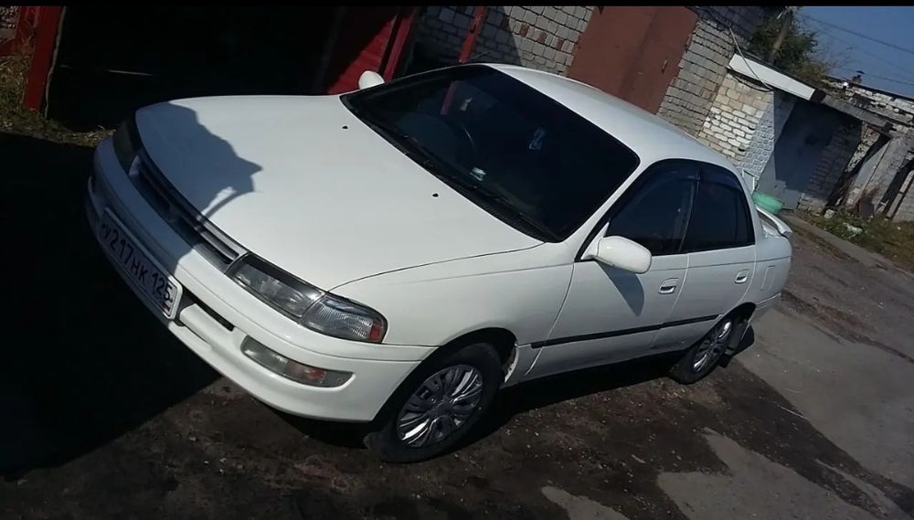 В разборе Тойота Карина