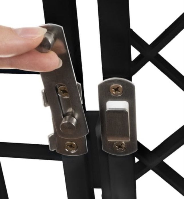 Пластмасово заграждение за куче в апартамент