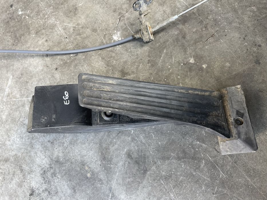 Pedala acceleratie BMW e60 e61 e63 e64 seria 5 6 europa