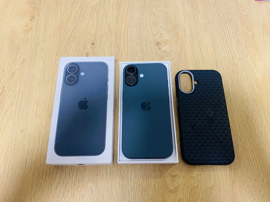 НОВ !!! Apple iPhone 17, 256GB, 5G, Black