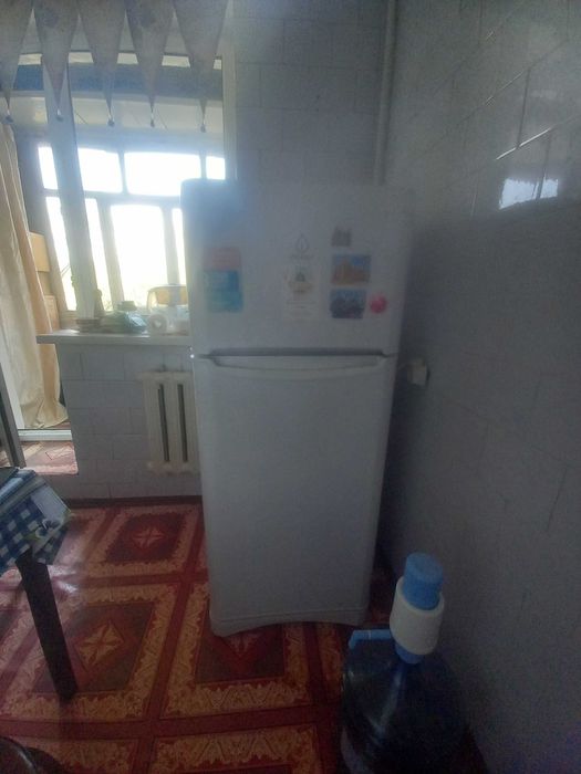 Продам б/у холодильник