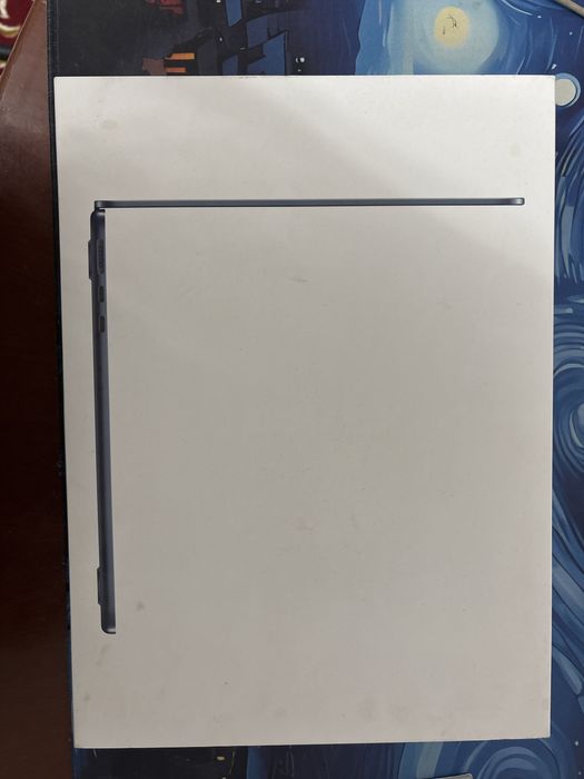 Макбук м3 256гб акб 95%