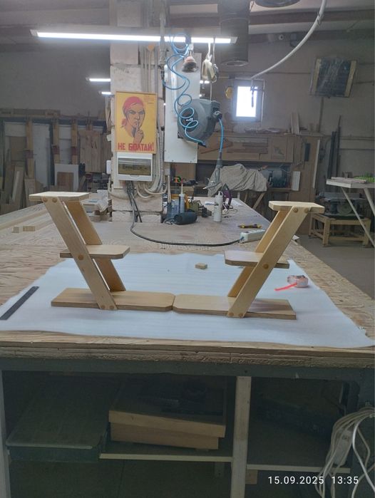 Продам полки для цветов