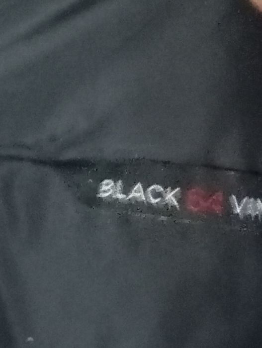 Продам куртку новую