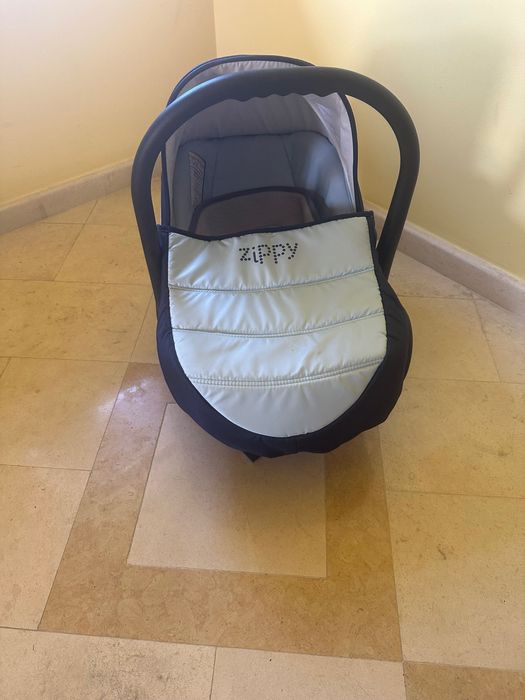 Бебешка количка ZIPPY 2 в 1