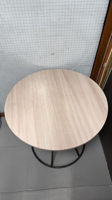 Стол круглый обеденный