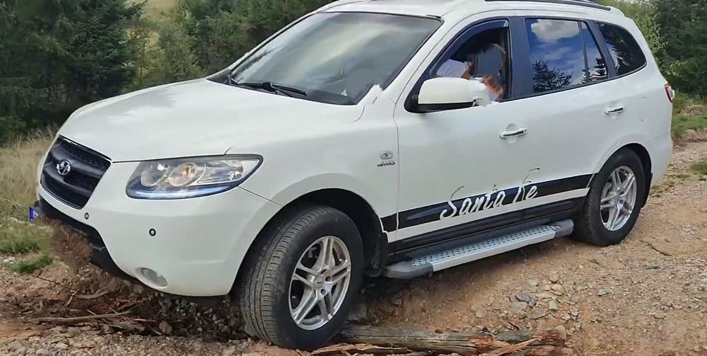 Vând Hyundai Santa Fe 2, 2007 4x4 automat, defectă