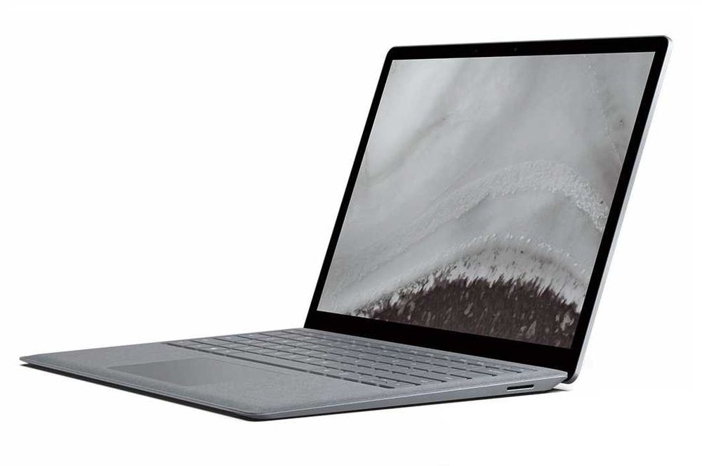 Лаптоп Microsoft Surface Laptop 2 i7-8650U 8GB 256GB FHD ГАРАНЦИЯ