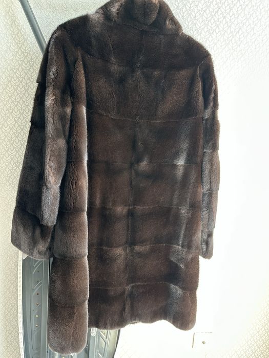 Продам норковую шубу