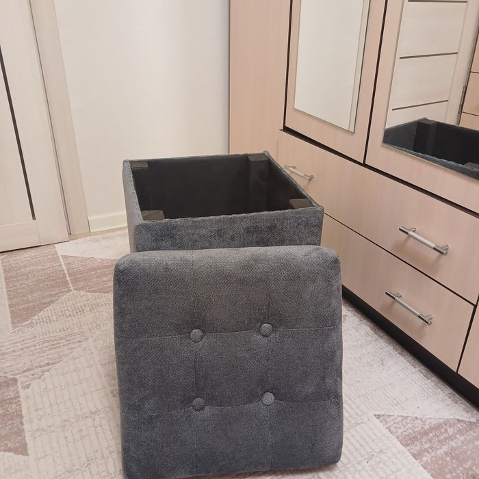 Продам обувница срочно!