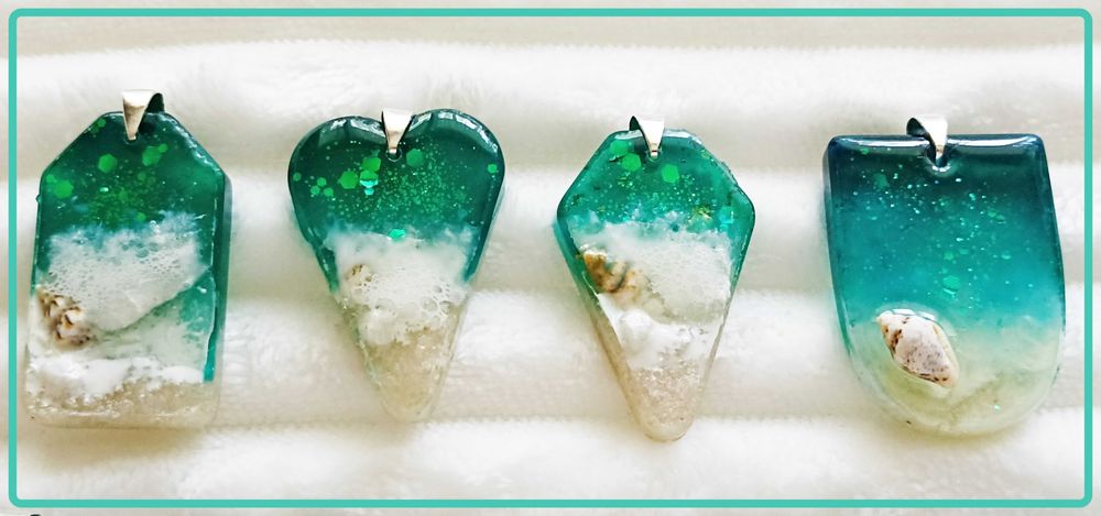 Уникални 3D морски колиета - ръчна изработка - епоксидна смола - море