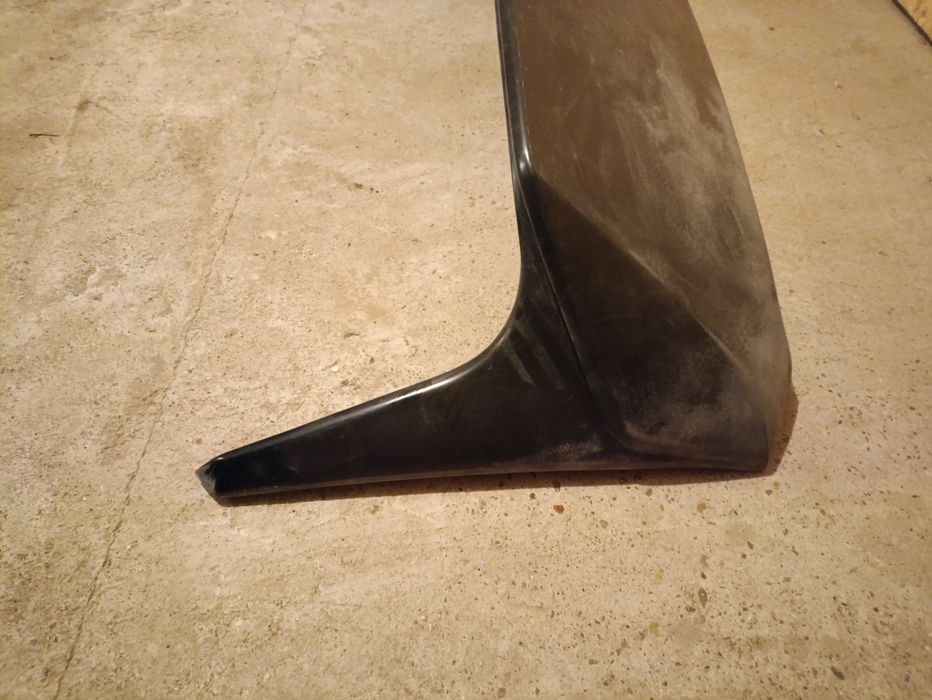 Спойлер Lada x-ray