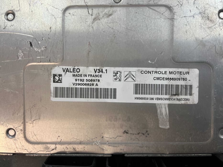 Компютър двигател ECU VALEO ВАЛЕО J34P V34.1 J34P-AAE Peugeot Citroen