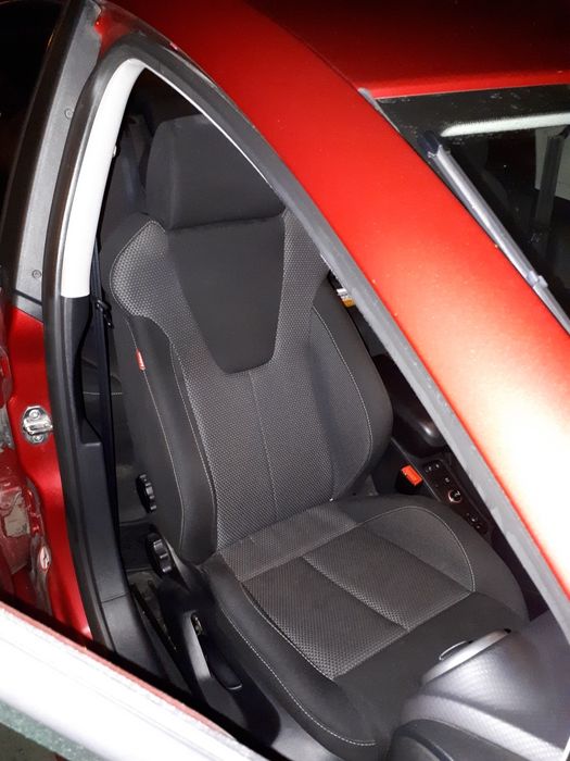 SEAT Leon 2011 — imagine 3