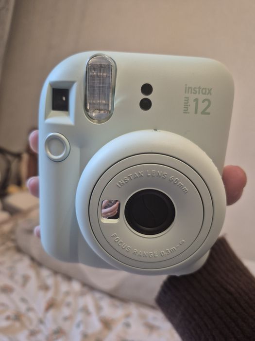камера Инстакс мини 12