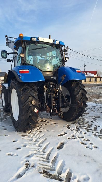 NEW HOLLAND T6030  cu Incarcator frontal  141 cai