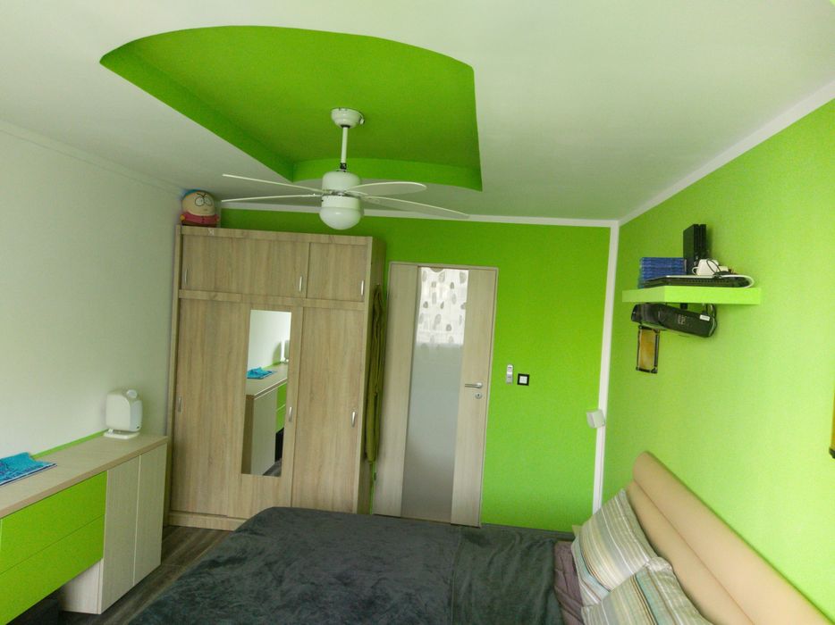 Vând apartament centru
