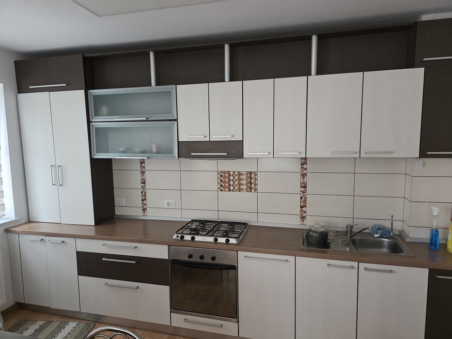 Inchiriez apartament Radauti