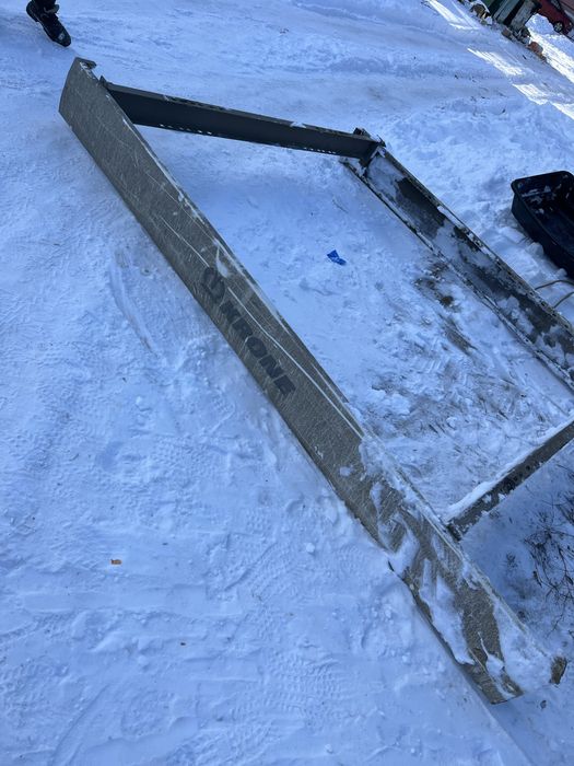 Продам отбойник на прицеп крон