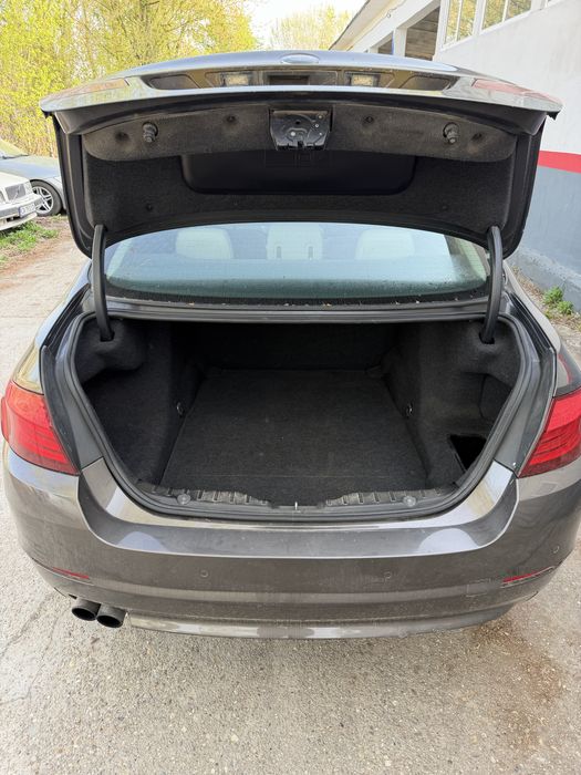 BMW F10 520d N47 (184 к.с.) НА ЧАСТИ – Ръчка