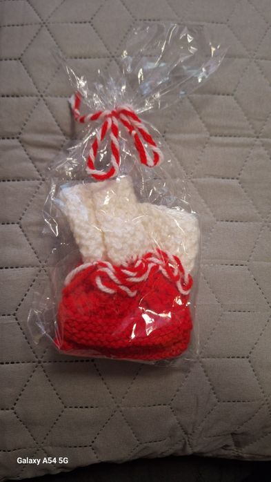 Ръчно изработени мартеници