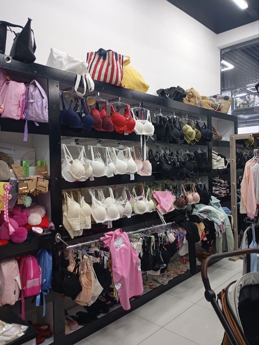 Magazin uchun prlavka sotiladi