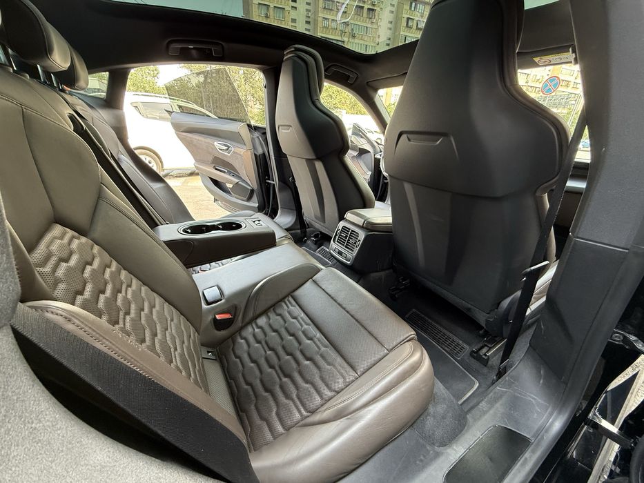 Продается Audi E-TRON GT фулловая