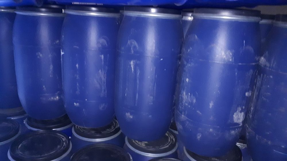 Бочки на 160 л,  с крышкой