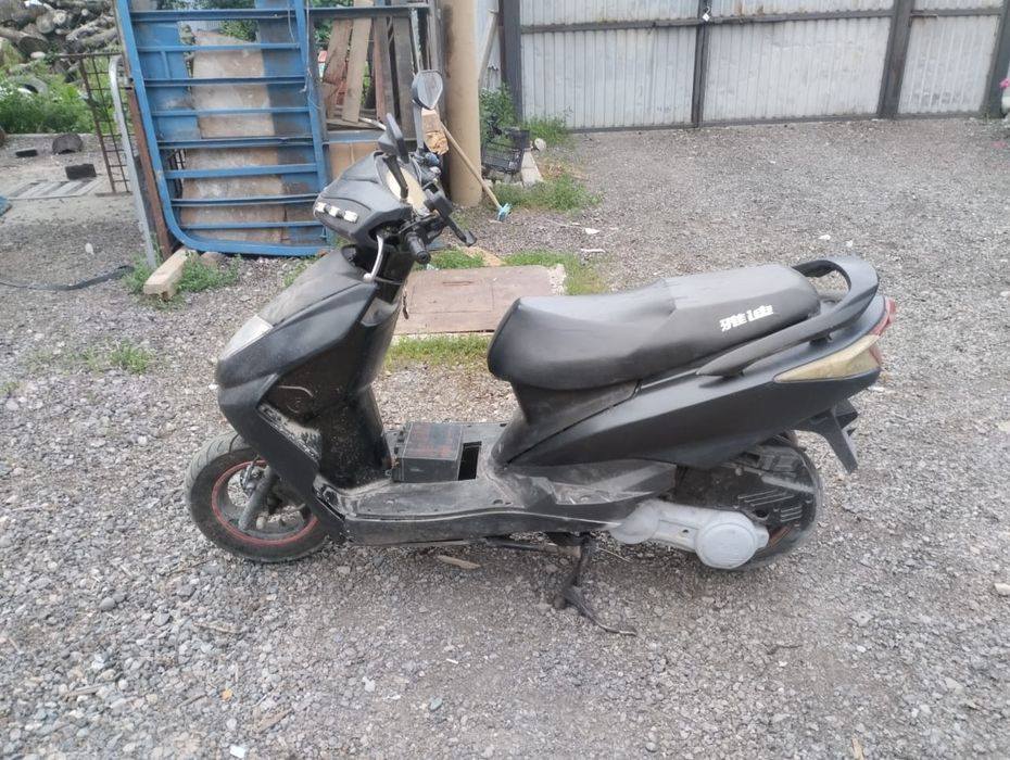 Продам мопед 125куб