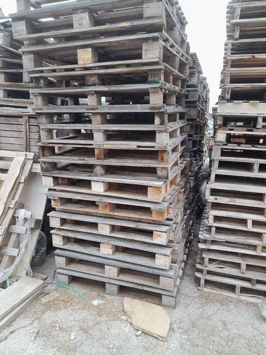 Разпродажба на нестандартни стари палети и гредички за огрев