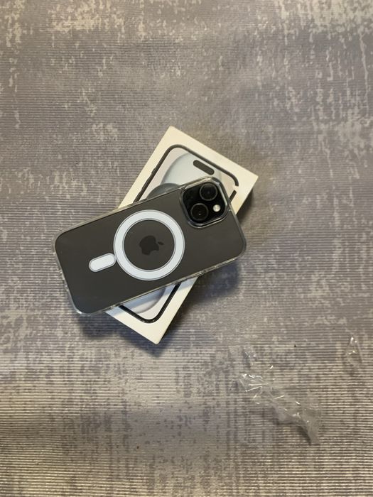 Продам iPhone 15 128Gb