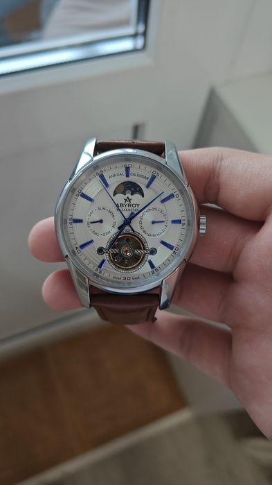 Продам часы ABYROY