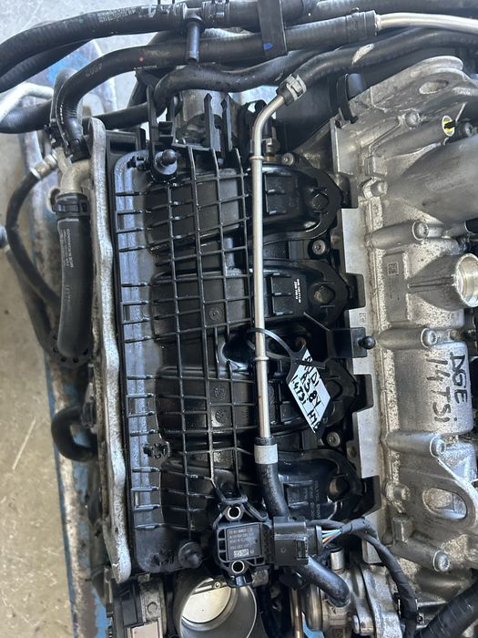 Motor , rampă injectoare, turbină, galerie admisie Audi A3 8Y 1.4 tsi