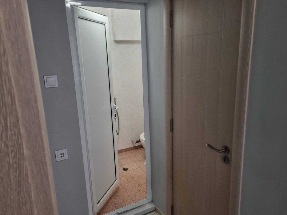 Продава се Двустаен апартамент в Хасково, Тракийски - 59 кв.м за 1560 €/кв.м - Снимка #11