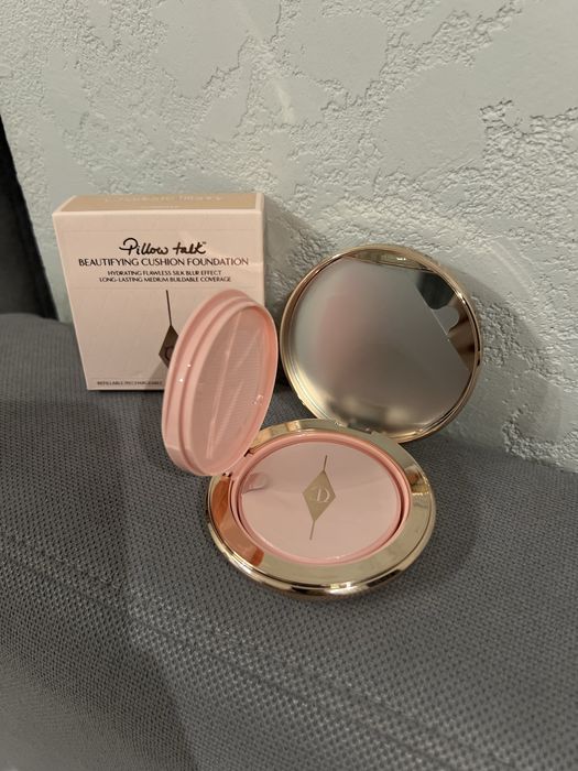 Кушон Charlotte Tilbury