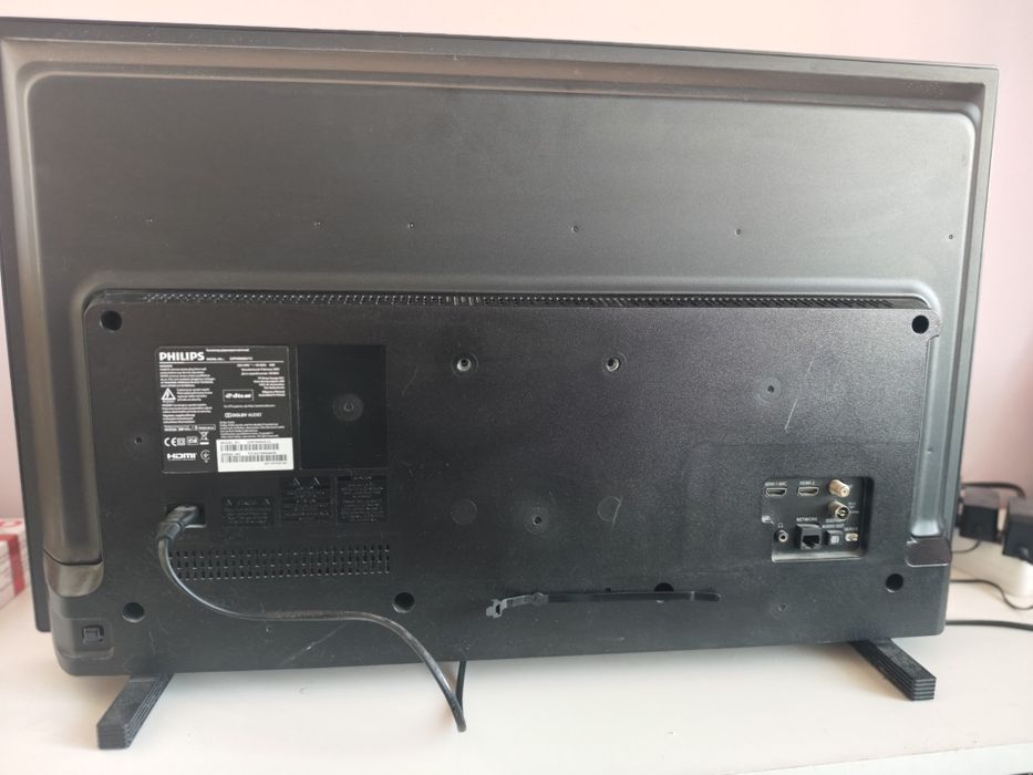 Телевизор Philips 32PHS6605/12, 32" (80 см), Smart, HD, LED