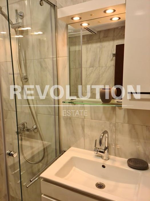 Дава се под наем Двустаен апартамент в Варна, Окръжна болница - 62 кв.м за 600 € - Снимка #5