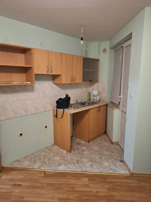 Дава се под наем Двустаен апартамент в Варна, Погреби - 50 кв.м за 328.95 € - Снимка #1