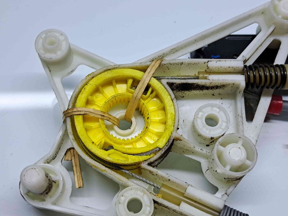 Macara electrica geam dreapta spate Ford B-Max [Fabr 2012-prezent] AV1