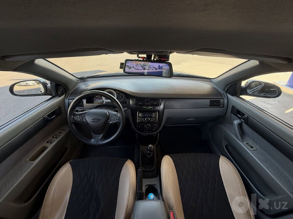 Продается автомобиль Chevrolet Lacetti 1 позиция (MT)