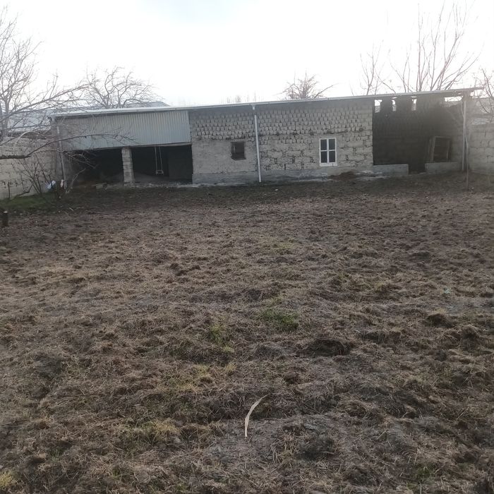 Продам недостроиний участок