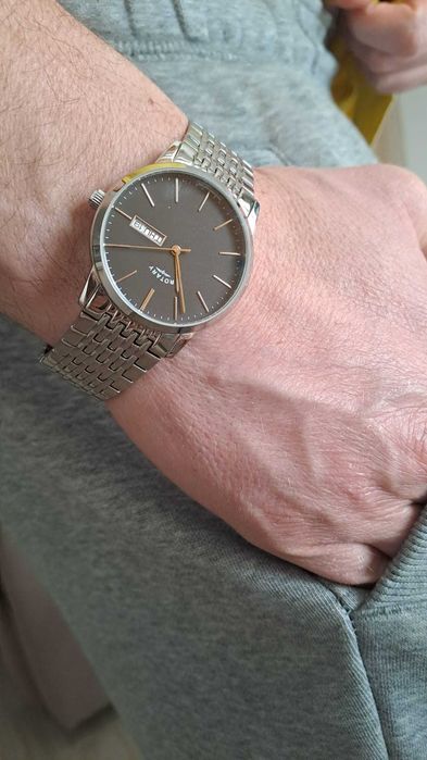 Ceas Rotary , aproape nou