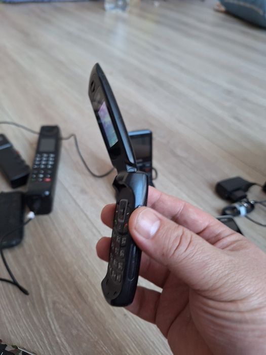 Продам Samsung S2700